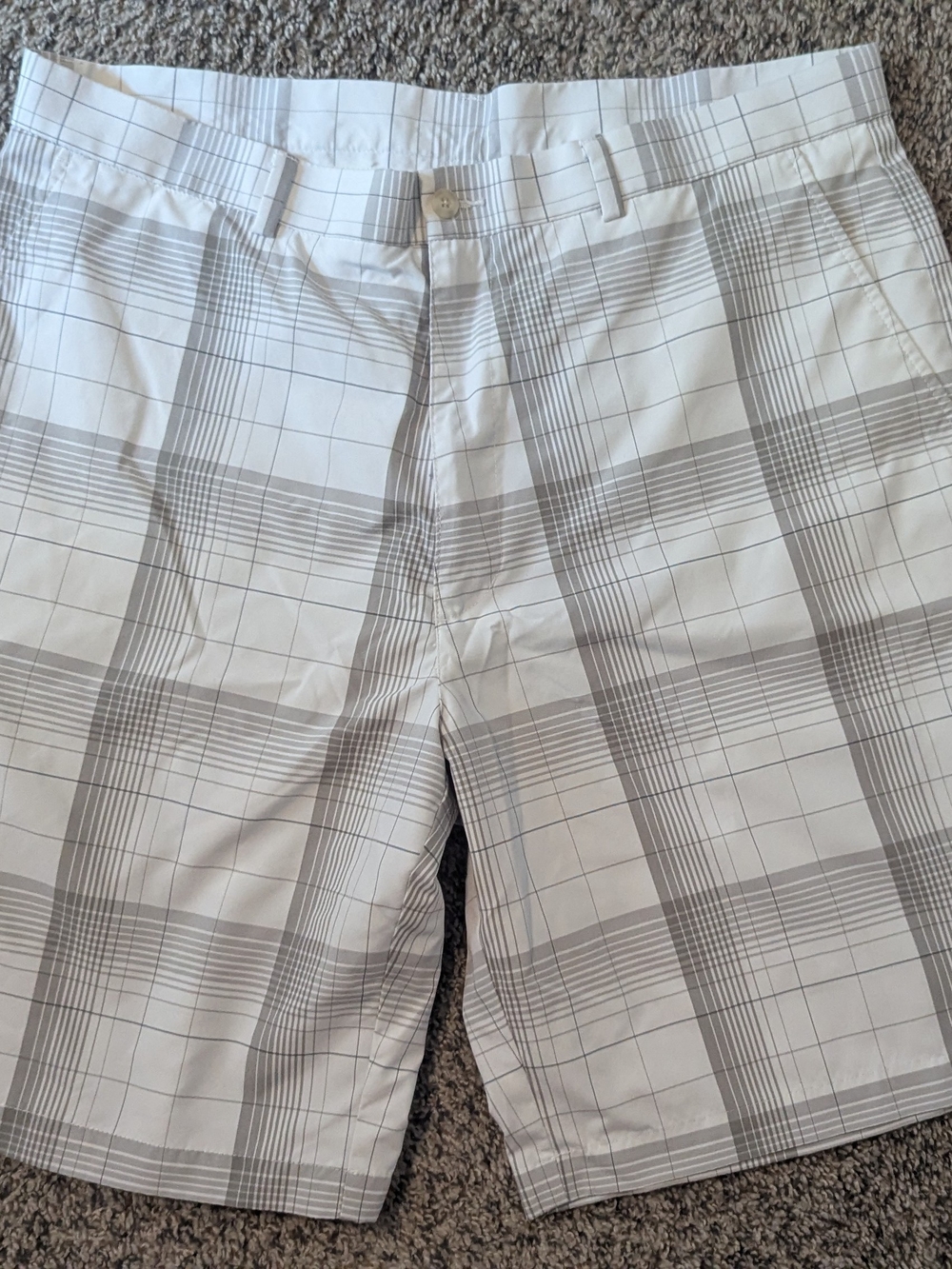 Grand Slam White and Gray Plaid Golf Shorts